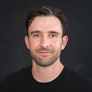 مایکل ایستر نویسنده کتاب