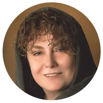 زویا پیرزاد